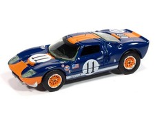 FORD GT 40 - #11 - 1965 - GULF