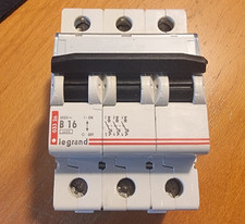 Legrand 03326 LS-Schalter B16 A 3polig Sicherung gebraucht