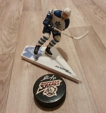 Eishockey Figur mit Puck NHL
