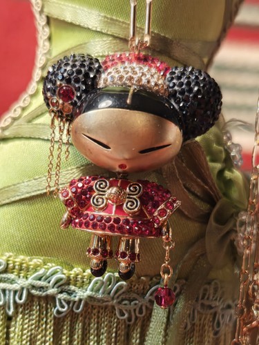 Swarovski chinesin puppe - swarovski,