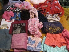 303| 23x Kleidung Mädchen