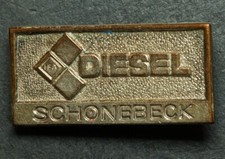 SCHÖNEBECK AN DER ELBE: Nadel-Abzeichen. DIESELMOTORENWERK IFA DIESEL SCHÖNEBECK