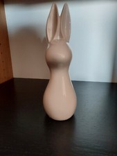 moderner weißer Osterhase -