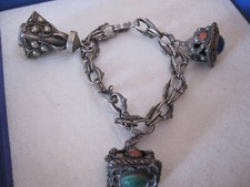 antikes Bettelarmband - Charm