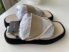 NEU, Sandalen Massimo Dutti
