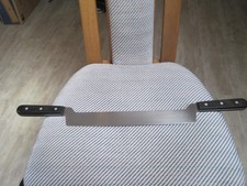 Käsemesser groß ca. 58 cm lang mit zwei Griffe