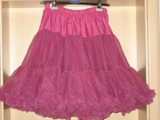 Malco Modes Petticoat 582 berry Soft Nylon Rüsche ~NEU~ verstellbarer Bund