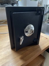 Tresor Aus metall Sparkasse Mit Zahlenschloss