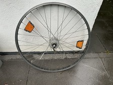 Vorderrad 28'' 622x18 Schnellspanner Nabendynamo Shimano DH-3N30