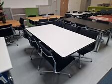 Vitra - Eames Segmented Table