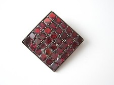 Granat Brosche Quadrat