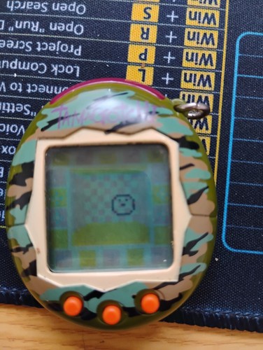 Bandai tamagotchi connexion - tamagotchi,