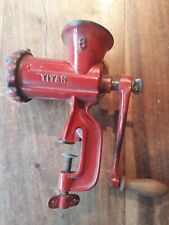 Antiker Fleischwolf Tischfleischwolf Titan Nr. 8 Rot | 20x30cm 