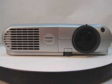 Toshiba TLP-670 3LCD Projector
