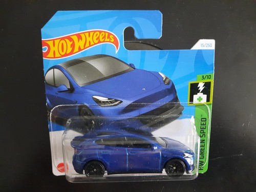 Tesla model hot - 🚘,