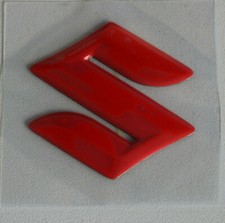  Suzuki S Emblem Sticker Aufkleber 1 Stück 3,8x3,8cm Dekor in Rot 