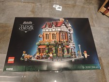 LEGO 10350 Tudor Corner