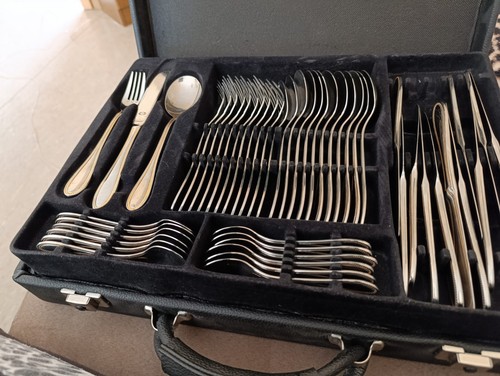 Teiliges besteck mit koffer - 70,