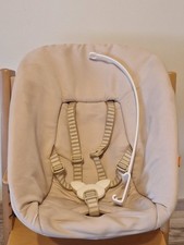 Stokke Tripp Trapp Newborn Babyschale Hochstuhl Aufsatz mit Spielzeughalter