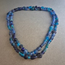 Blau-türkise Glasperlenkette