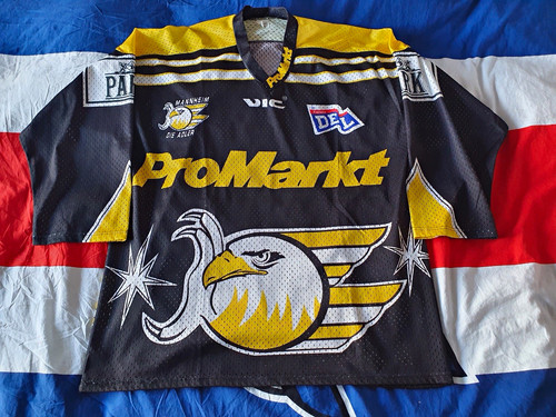 Vic del adler mannheim - del,