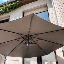 Ampelschirm Sonnenschirm ca 2.5 M Hoch Durchm. ca 2.5 M Mit 32 Einzel-LEDs SOLAR
