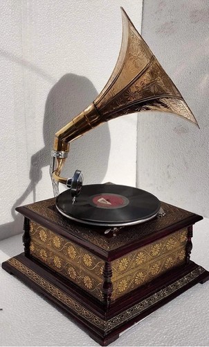 Antikes grammophon voll - antikes, grammophon,