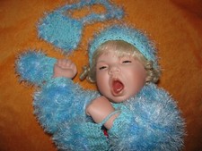 KÜNSTLERPUPPE MÜDES DROWSEY BABY von DONNA RUBERT ZERTIFIKAT ZUSATZKLEIDUNG