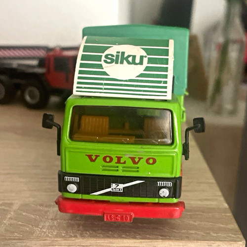 Siku 3415 volvo lkw lastzug - ,