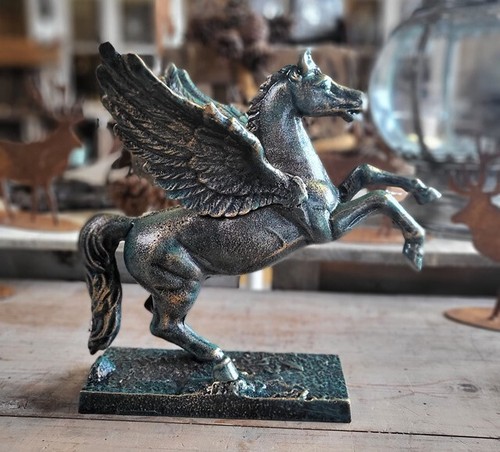 Pegasus pferd statue skulptur - pegasus,