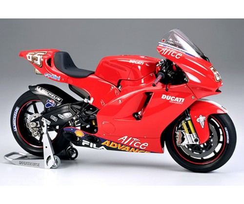 Tamiya ducati desmosedici - 1:12,