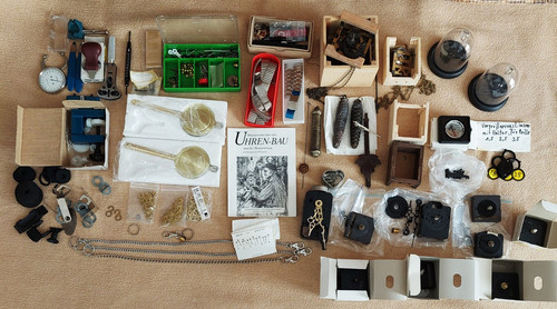 Sammlung von uhrwerke - von,