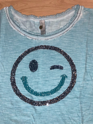 Schönes shirt in - schönes,