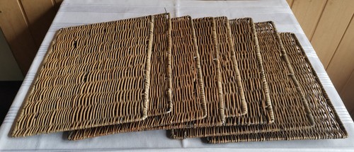 Platzsets aus naturgeflecht - platzsets,