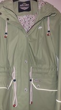  Schicke Regenjacke/Mantel von Schmuddelwedda Da.  XL/L ,42/44 , grün,wie neu