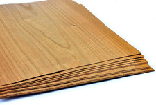 15-17 Furniere in der Holzart