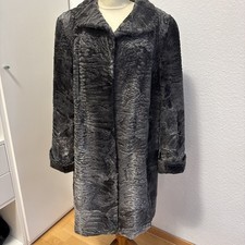 Persianer Pelzmantel. Silber
