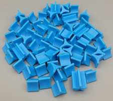 Parker - Risiko ( 1975 ) Ersatzteile: Konvolut aus Spielsteinen der Farbe BLAU