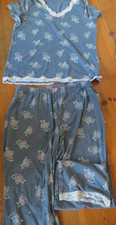 body Damen Schlafanzug Gr. 44/46 Romantisch Blumenmuster Spitze blau-rosa