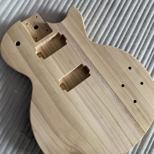 Unfertiger gitarrenkorpus - unfertiger, e-gitarrenkorpus