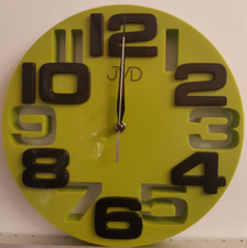 moderne Wanduhr Quarz analog