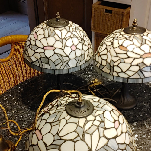 Tischlampen und eine - 2,