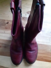 Nagelneue Stiefel von MJUS