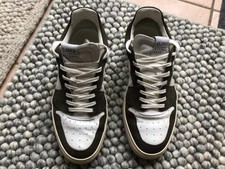 closed Sneaker Gr.40