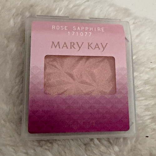 Mary kay highlighter - mary, rose