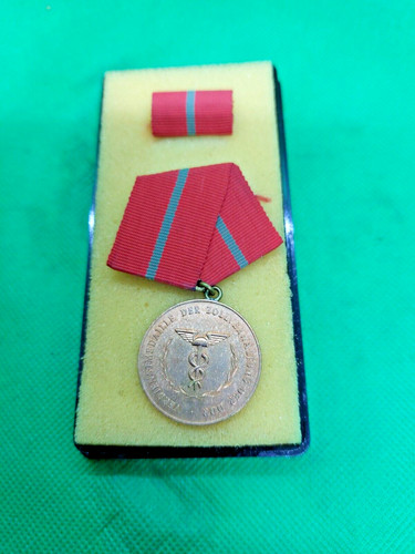 Verdienstmedaille der der