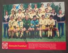 16 original Autogramme auf Mannschaftsbild Von Eintracht Frankfurt,DFB,76,Kicker