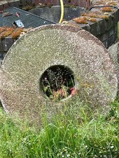 7 Mühlsteine, Mahlstein, Unterschiedliche Ausführungen Und Größen