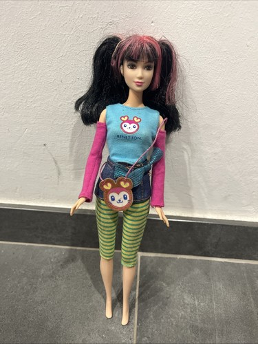 Barbie loves benetton osaka - barbie,
