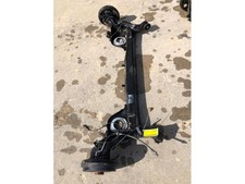 Hinterachse komplett Nissan